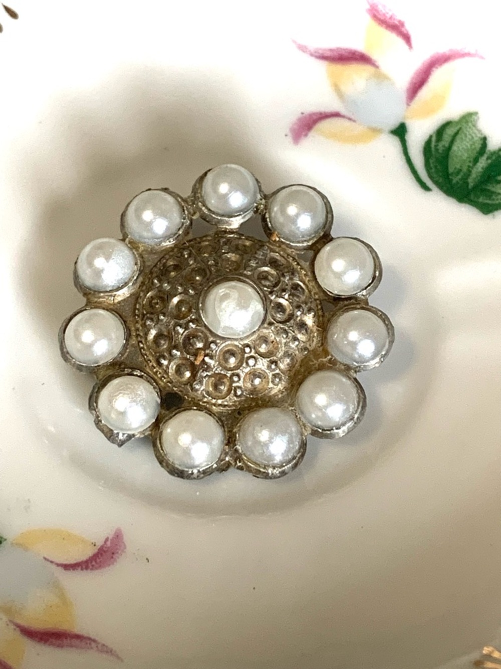 Vintage Pearl Cluster Button Brooch